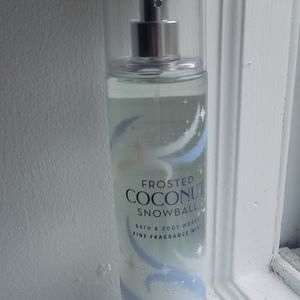 Frosted Coconut Snowball Bath and Body Works Fine Mist